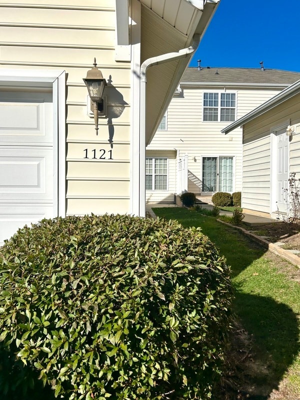 Building Photo - 1121 Drummond Ln