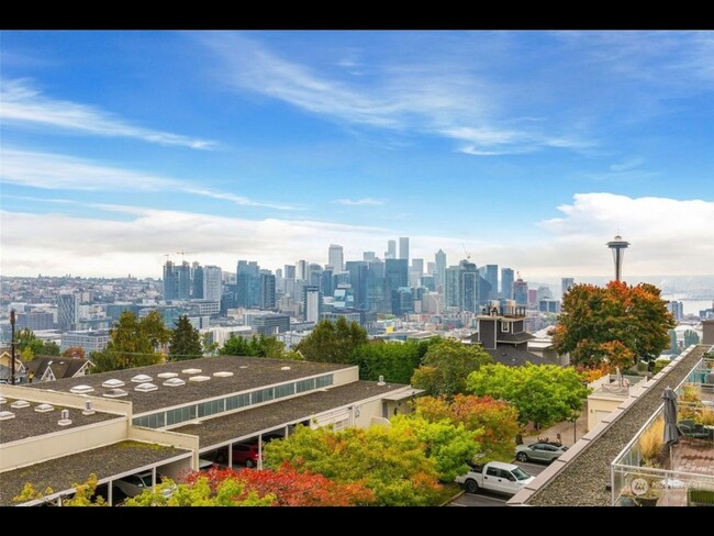 Building Photo - 1 Bedroom Condo in Seattle