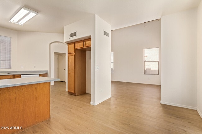 Building Photo - 11413 W Yavapai St