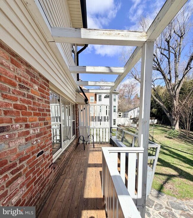 Building Photo - 3125 N Nottingham St