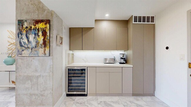 Building Photo - 600 Three Islands Boulevard