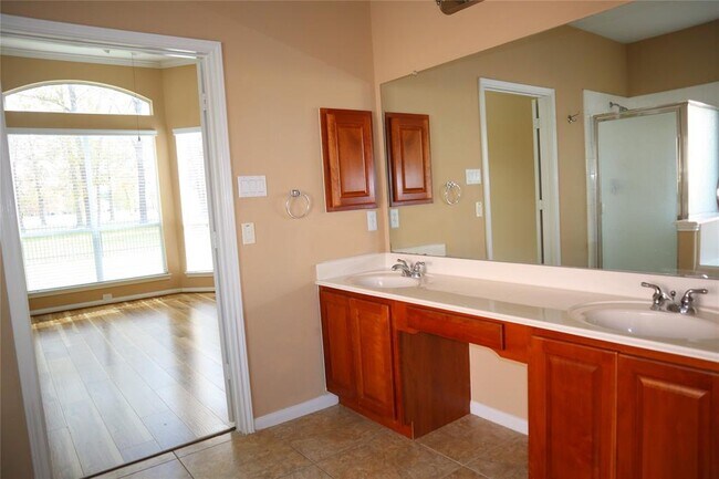 Building Photo - 71 La Costa Dr