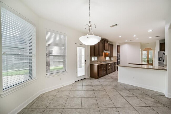Building Photo - 14015 Falcon Heights Dr