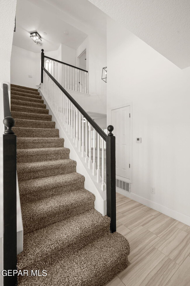 Building Photo - 11309 Loma Linda Cir