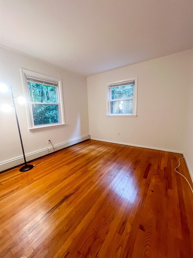 Building Photo - 64 A Polk Ave