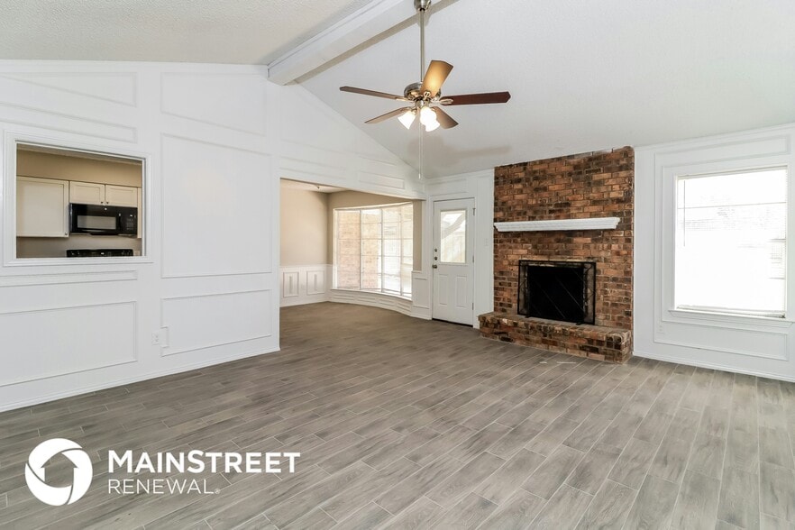 Building Photo - 4104 Firethorn Dr