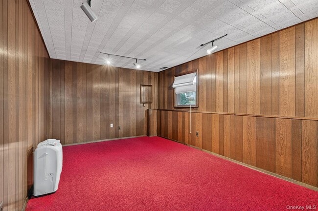 Building Photo - 8 Badami Dr