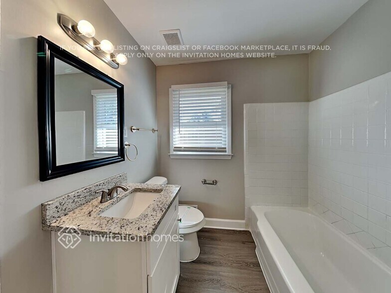 Building Photo - 1804 Timothy Dr SW