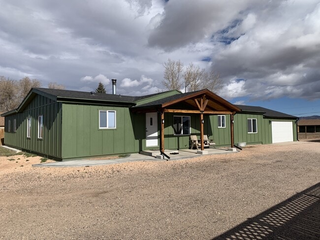 Primary Photo - 3335 Fort Sanders Rd