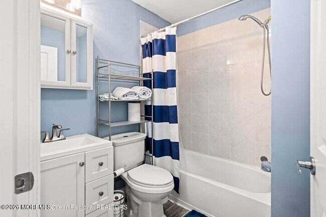 Building Photo - 109 S Main St