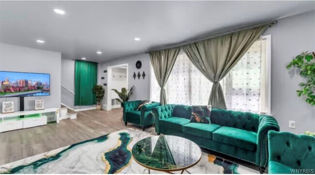 Building Photo - 1536 Niagara Ave