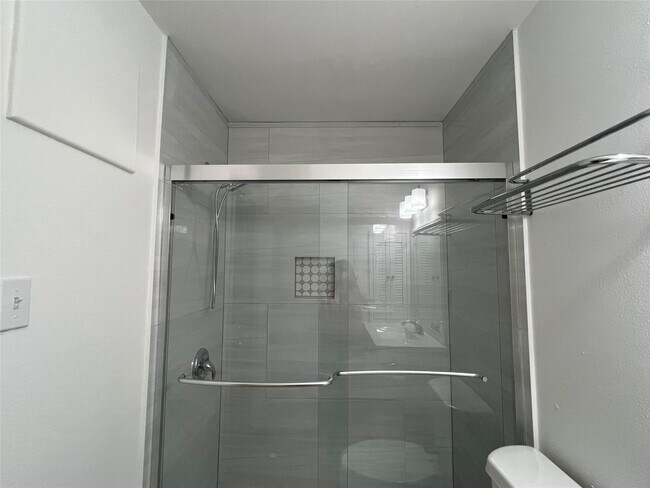 Building Photo - 5216 Arboles Dr