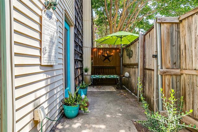 Building Photo - 2710 Douglas Ave