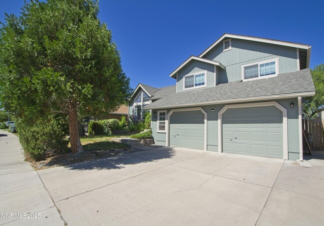 Building Photo - 1858 Walker Dr