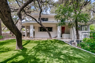 Building Photo - 806 Bouldin Ave
