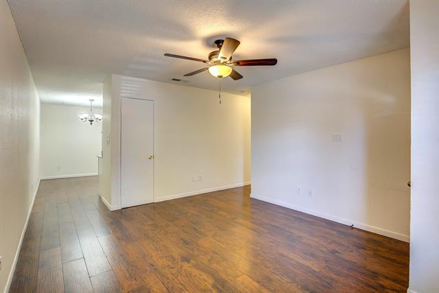 Building Photo - 2441 Sweetwood Dr