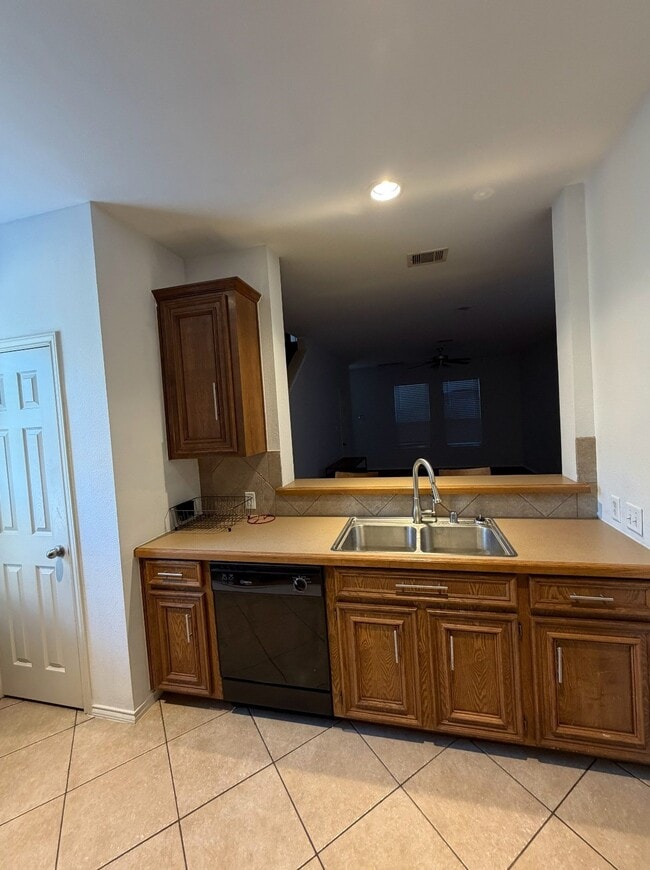 Building Photo - 4514 Plum Creek Forest Ln