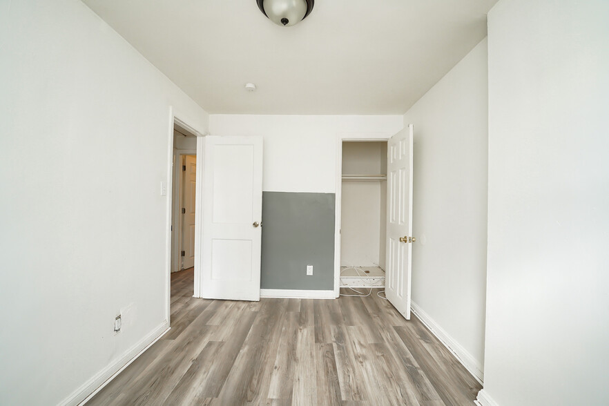 3rd bedroom - 14 S Rodney Dr