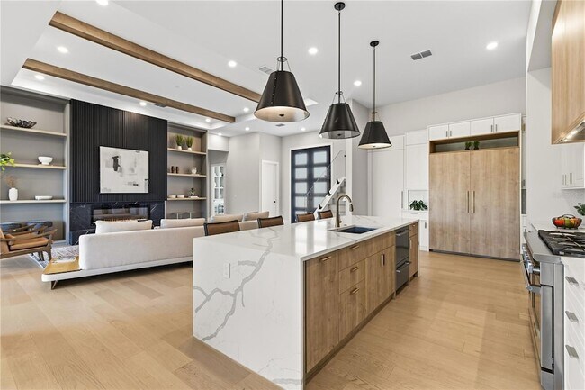 Building Photo - 16809 Bolsena Dr
