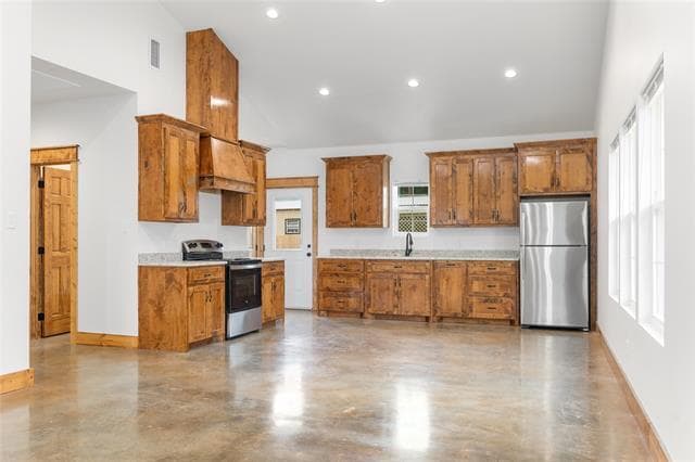 Building Photo - 413 5th St