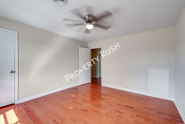 Building Photo - 46 Bell Rd