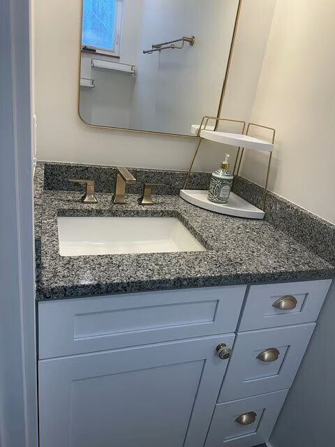 Building Photo - Luxury 2BR Second-Floor Duplex Unit on Picturesque Horse Farm – All Utilities Included!