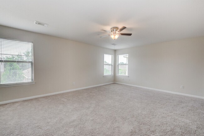 Building Photo - 21515 Pointed Oak Ln