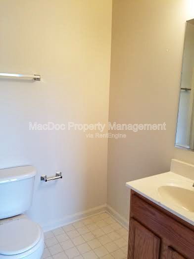 Building Photo - 11009 Bevin Dr