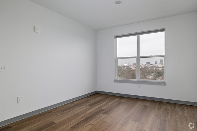 2BR, 2BA - 850SF - Bedroom - Skyline Apartments