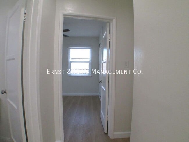 Building Photo - 5119 Elm Ave