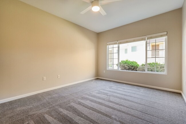 Building Photo - SW Littleton 3BR / 2BA Ground-Level Condo with Park Views!
