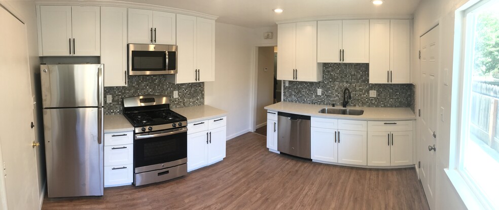 New kitchen! - 2150 Gunn Rd