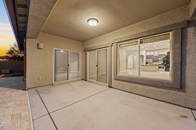 Building Photo - 9627 N Melandra Way