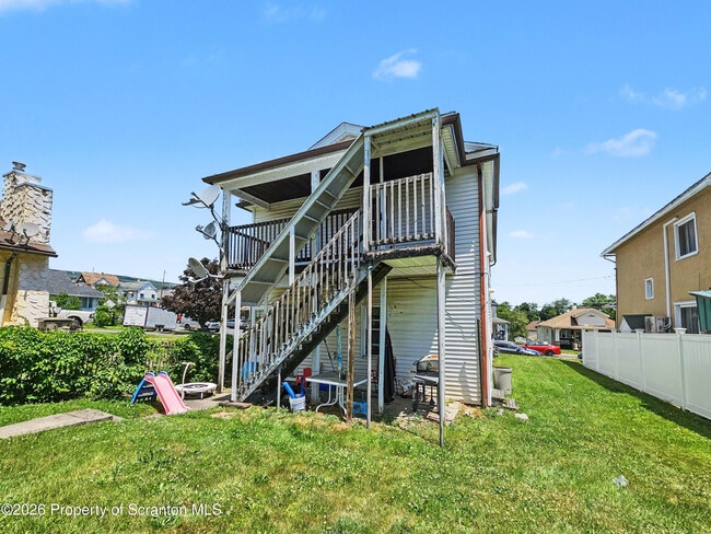 Building Photo - 1315 Farr St