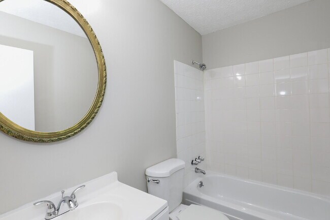Building Photo - 3069 Caliente Ln