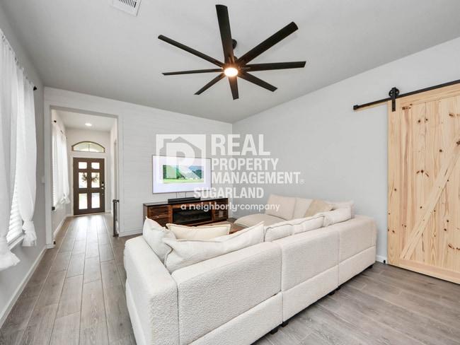Building Photo - 4219 Colony Ln