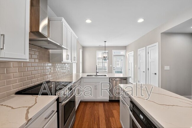 Building Photo - 2123 Bryant Park Dr