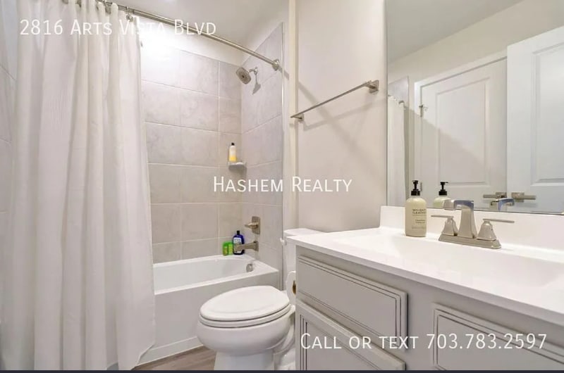 Building Photo - 2816 Arts Vista Blvd