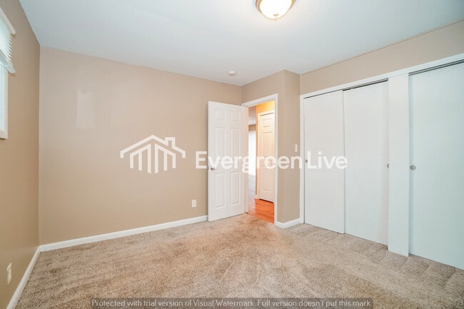 Building Photo - 2074 Woodland Ave