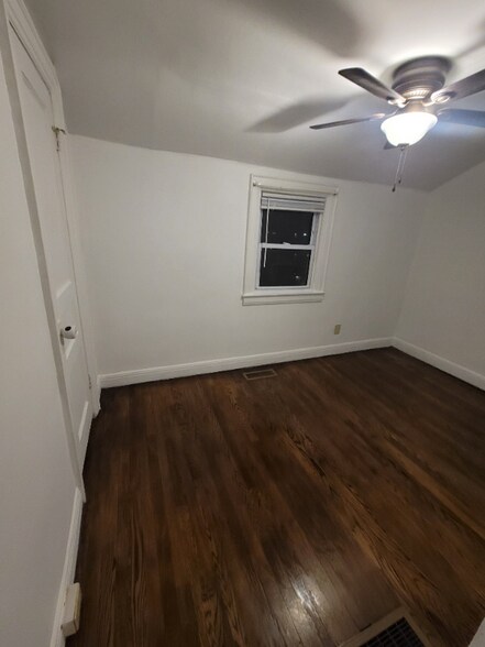 Building Photo - 23 Lance Dr