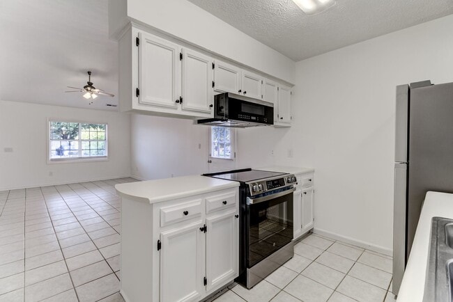 Building Photo - 3811 Doe Clearing Ct