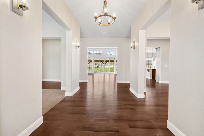 Building Photo - 5 Bedroom One of a Kind - Horse Property -...