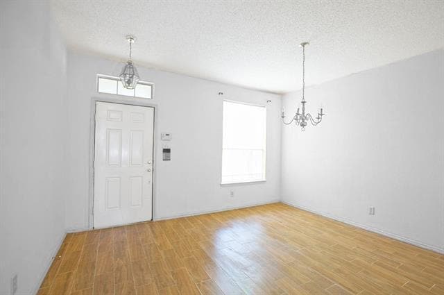 Building Photo - 10617 Wolfcreek Ln