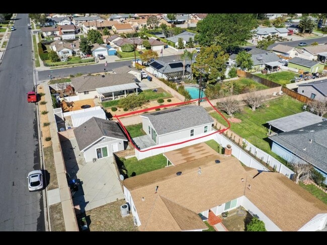 Building Photo - 3259 Cole Ave