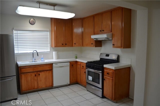 Building Photo - 4722 N Fircroft Ave