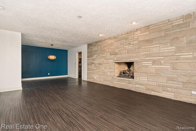 Building Photo - 509 Walbridge Dr