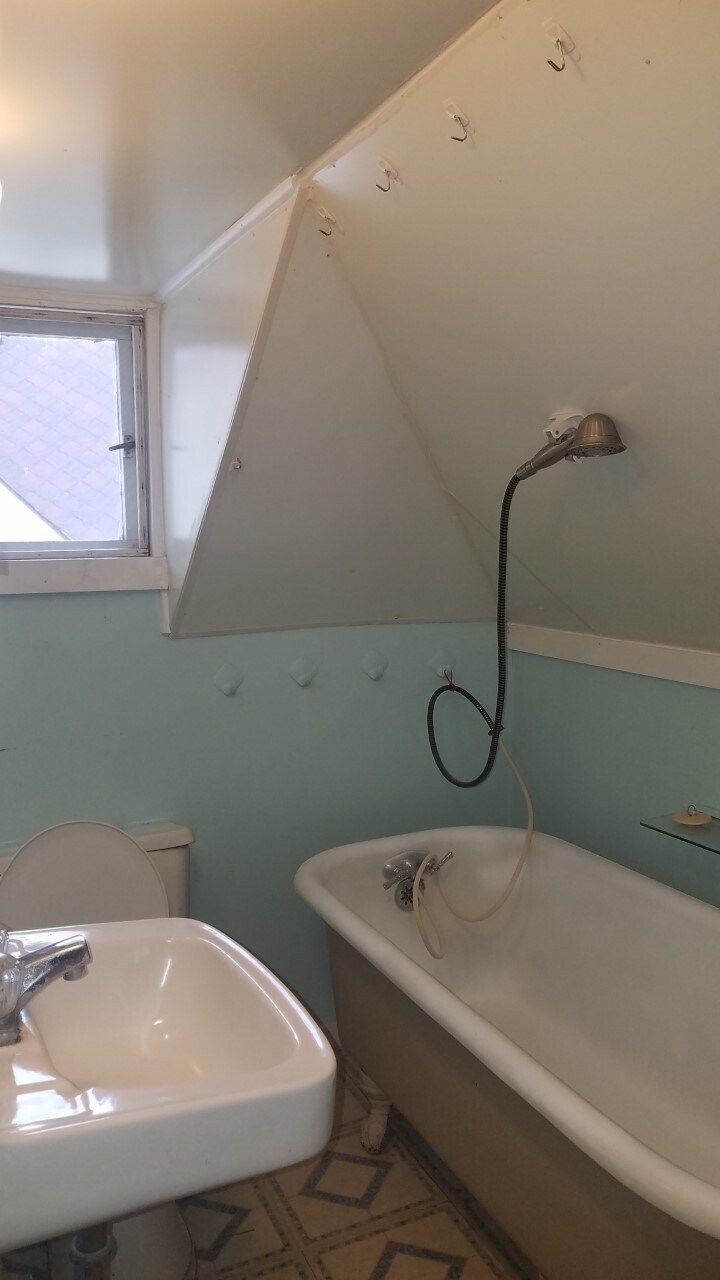 Building Photo - 161 Union Ave NE