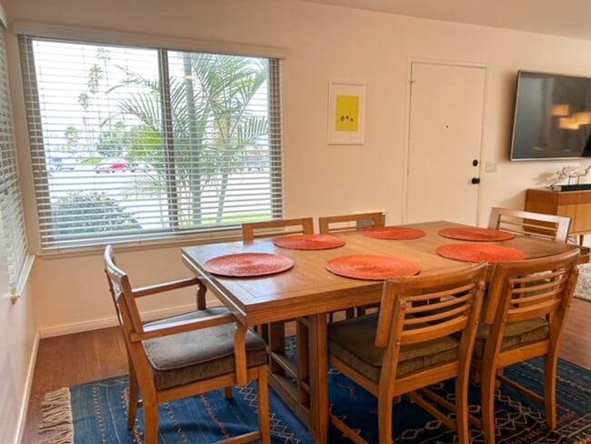 Building Photo - 3674S - Hollywood Beach Hideaway