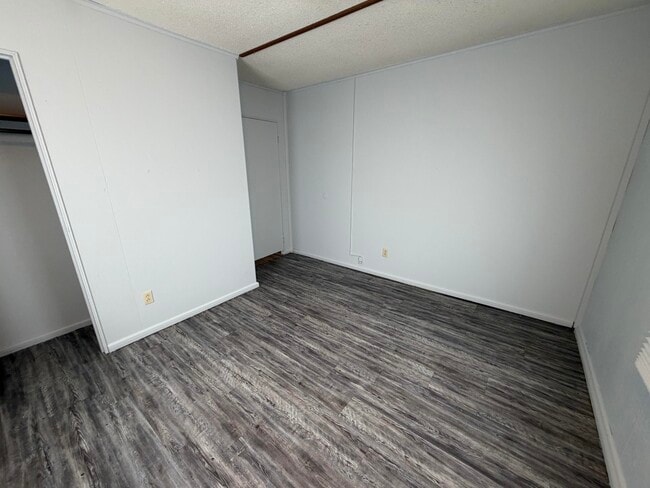 Building Photo - 509 Shadowlawn-