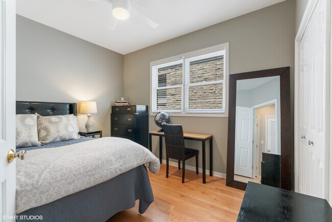 Building Photo - 840 N Wood St